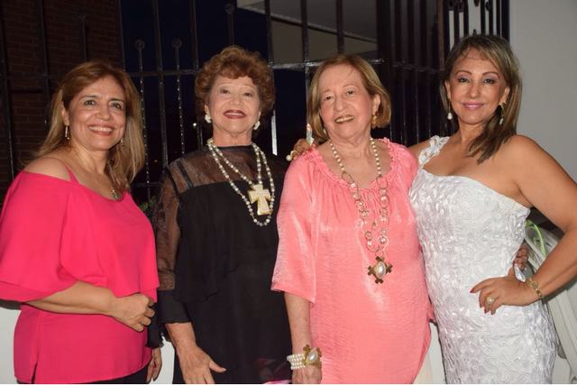 Ana Cristina Rincón, Sandra Edilia Tovar, Isabelita de Escandón, Ángela María García